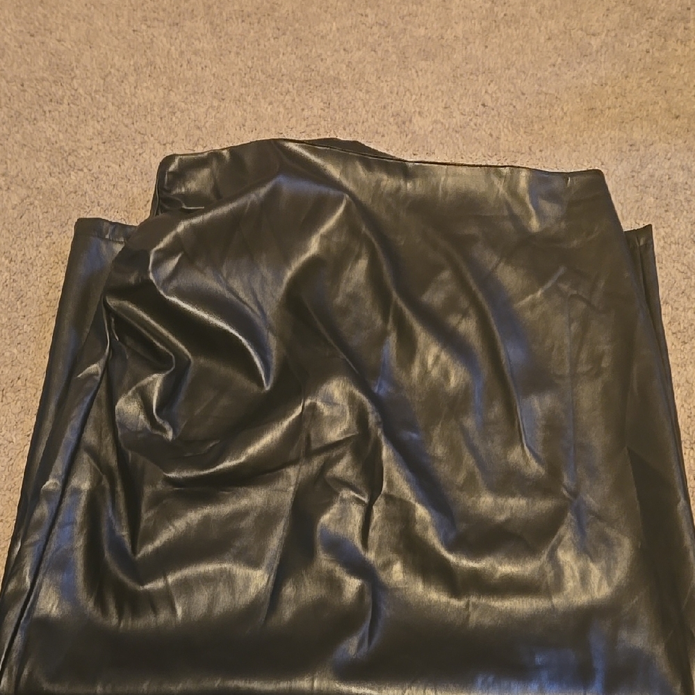 Elegant Black Skirt